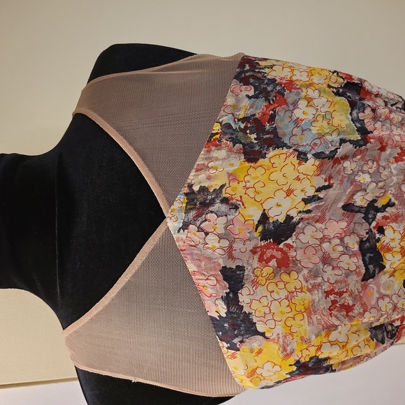 Zehavale retro style dress. - Picture 5 of 12